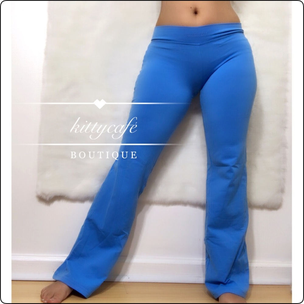 So-Smooth Yoga Pants